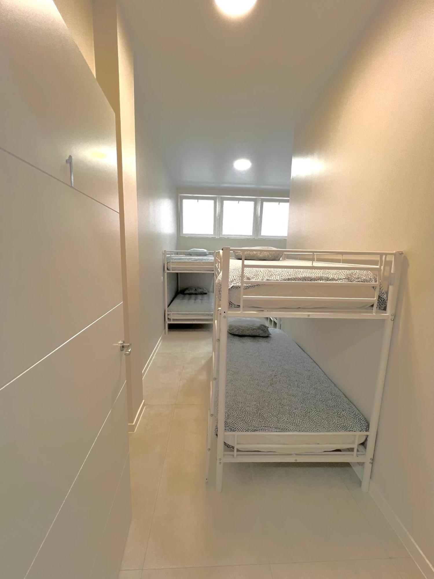 Hostel Oasis Madrid Luaran gambar