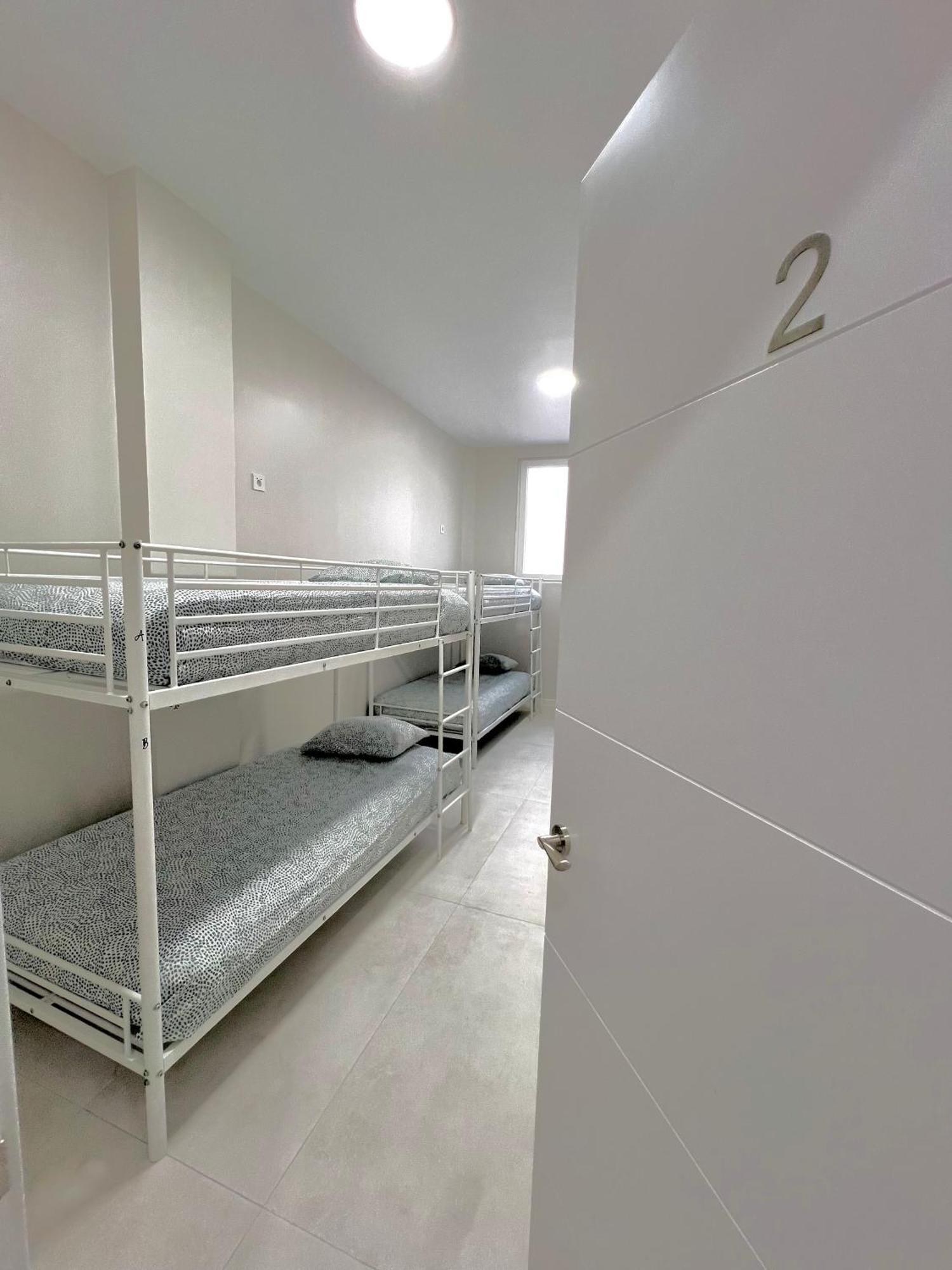 Hostel Oasis Madrid Luaran gambar