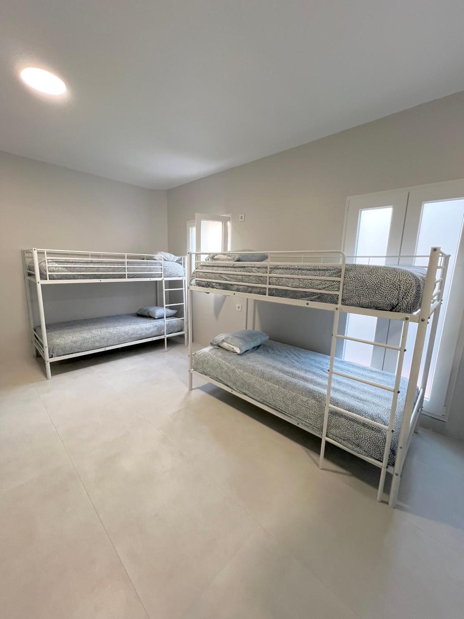 Hostel Oasis Madrid Luaran gambar