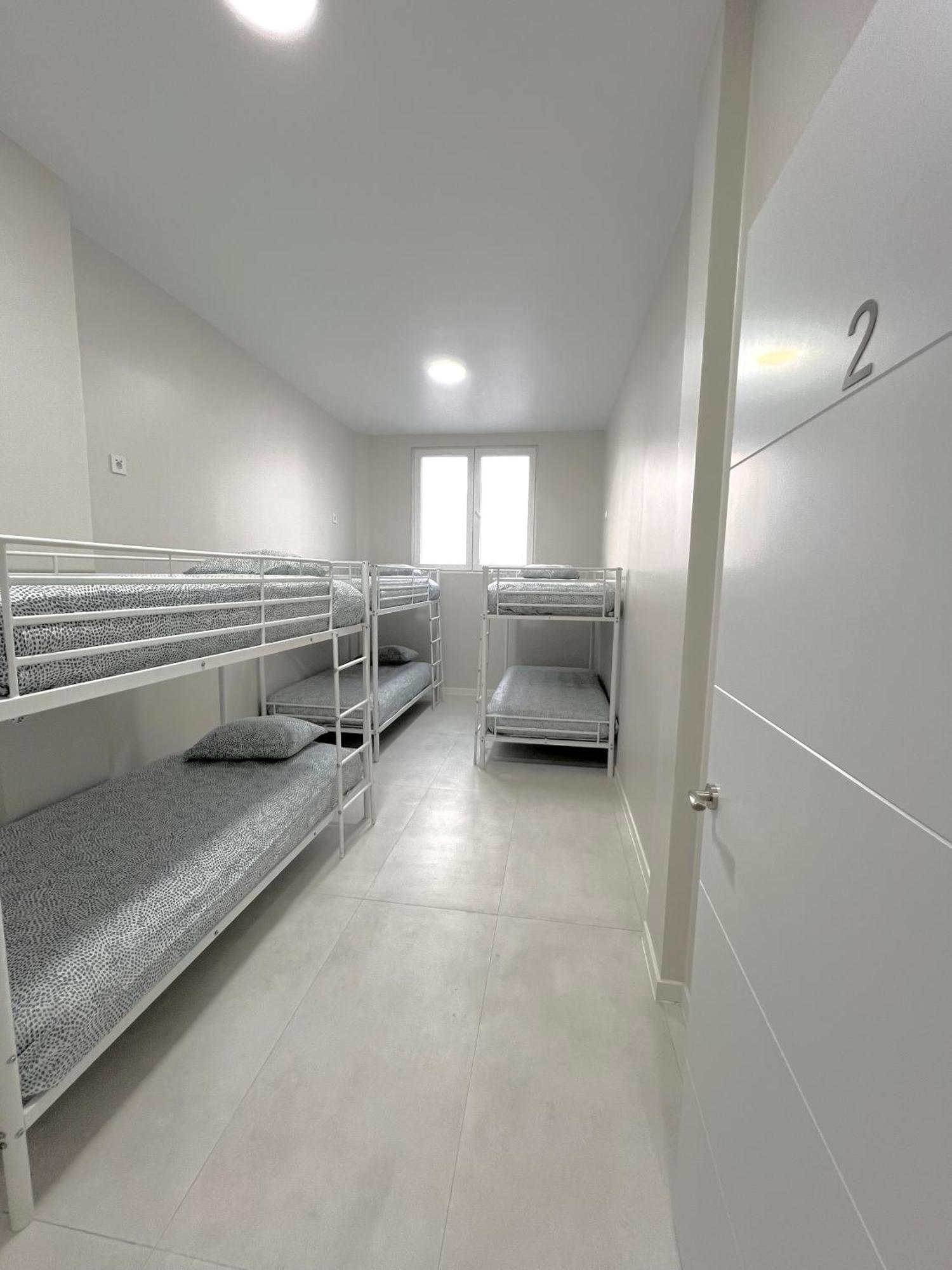 Hostel Oasis Madrid Luaran gambar