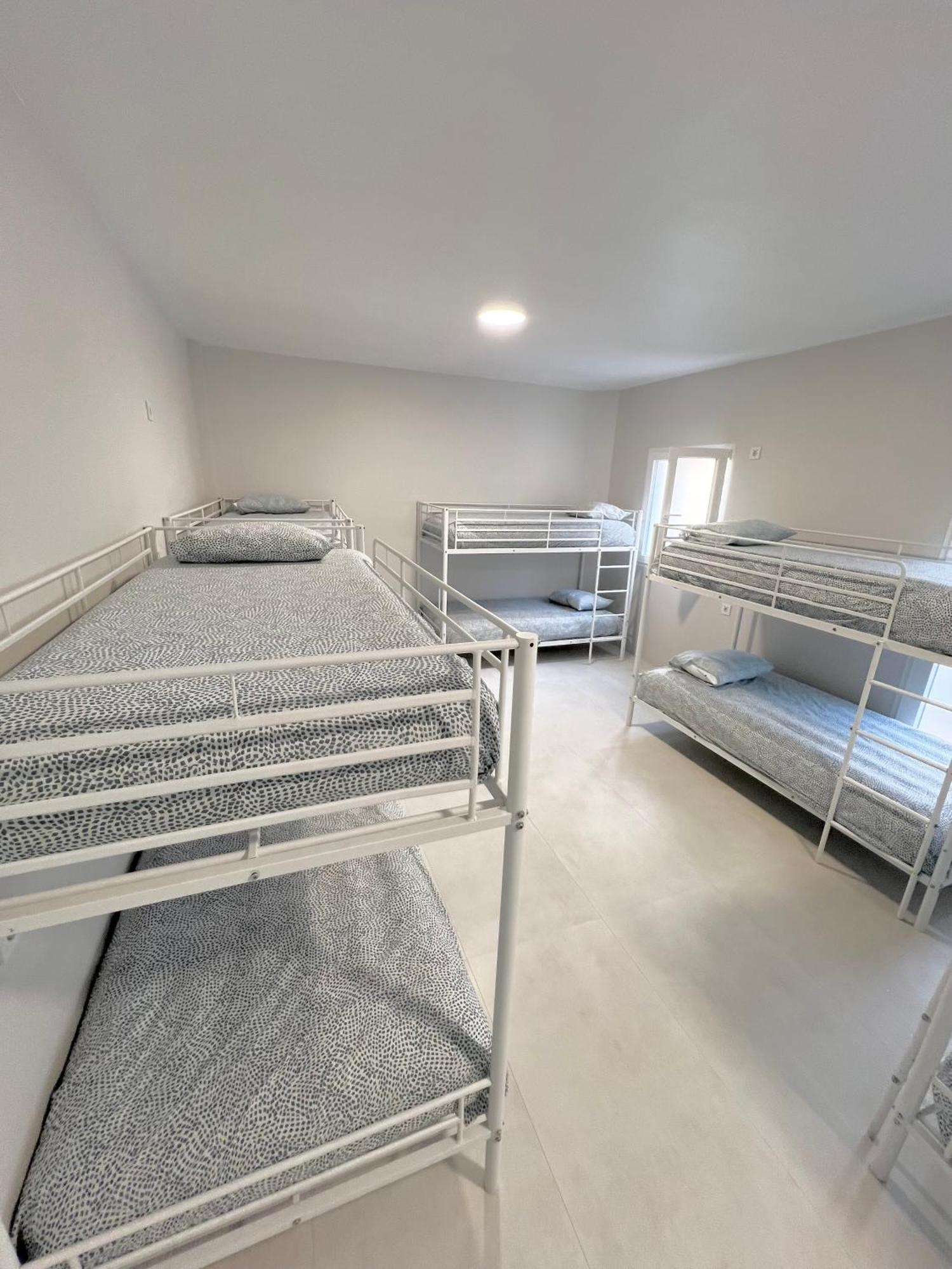 Hostel Oasis Madrid Luaran gambar