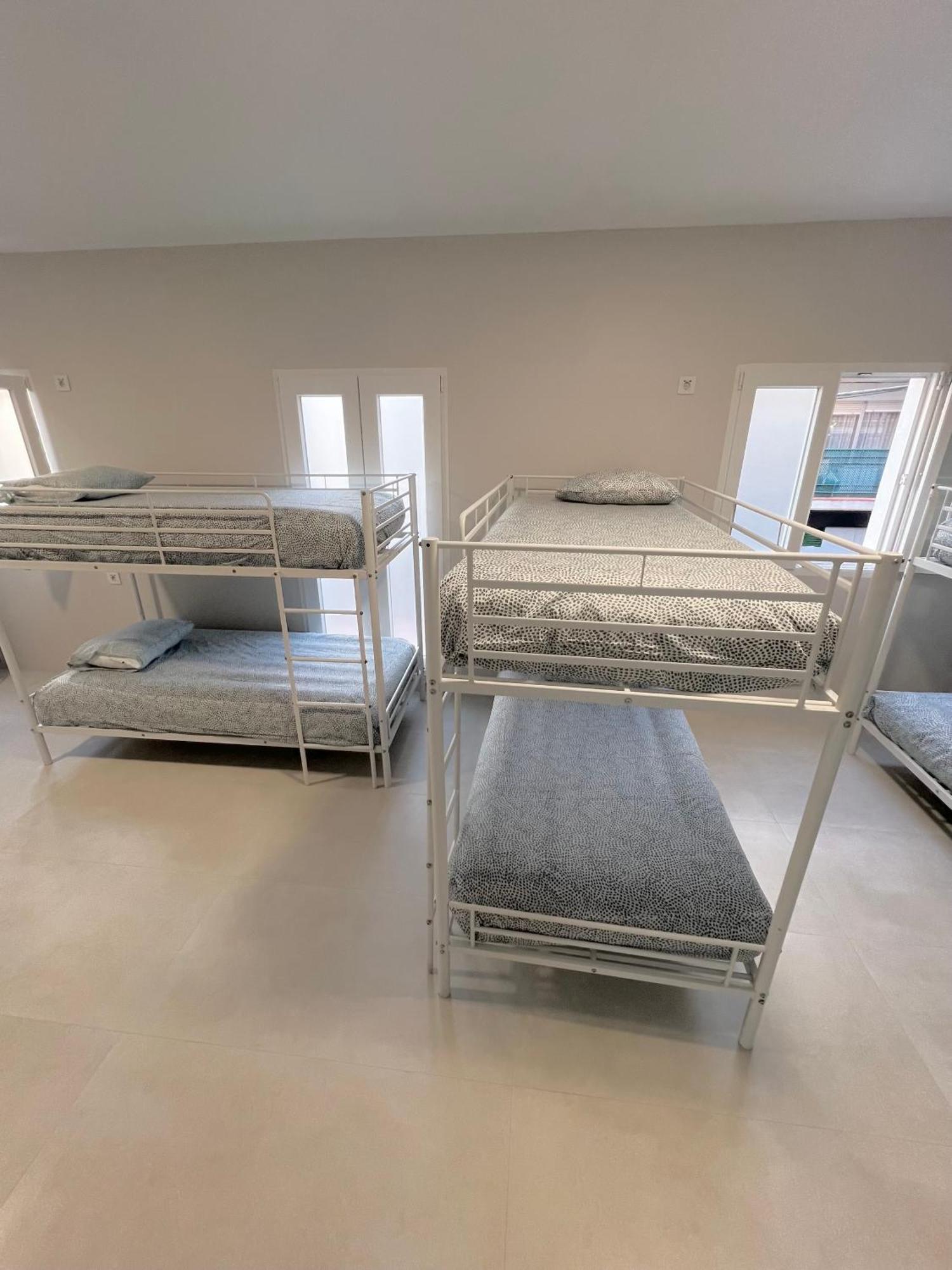Hostel Oasis Madrid Luaran gambar