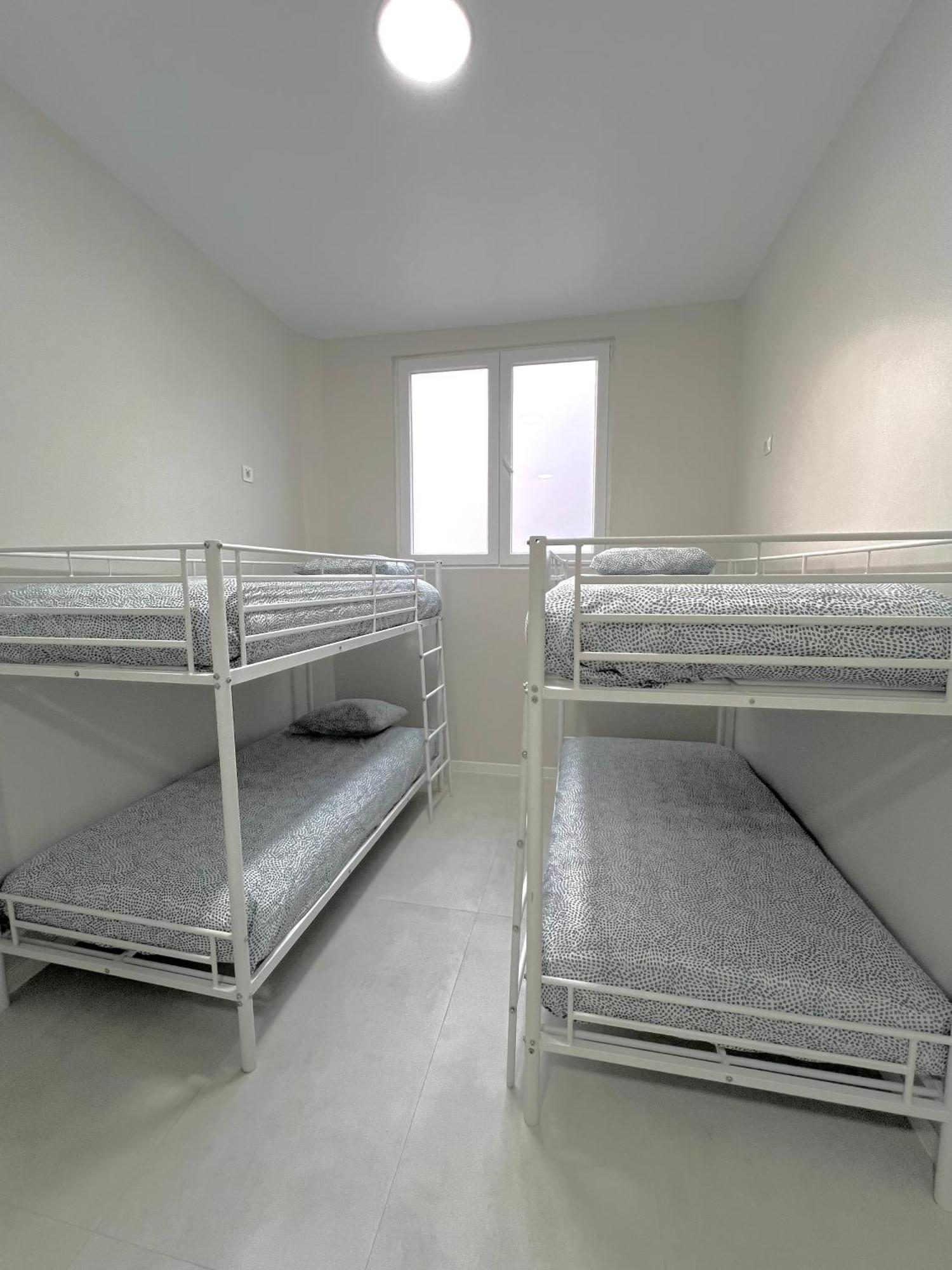 Hostel Oasis Madrid Luaran gambar